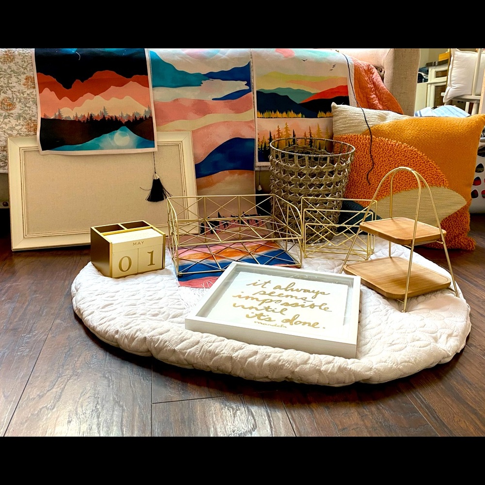 Home or College Office Decor/ Supplies